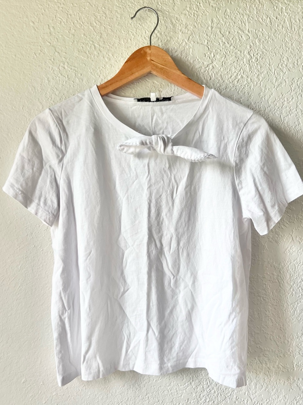 English Factory White Knot Bow Tee Shirt Sz XS